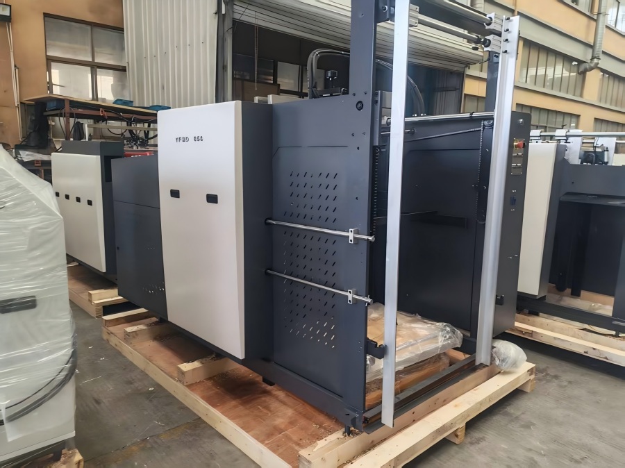 New Star YFMD-850 자동 고속 라미네이팅 기계가 곧 태국으로 배송됩니다!